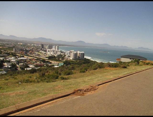 LAND FOR SALE IN MOSSEL BAY EXT 26